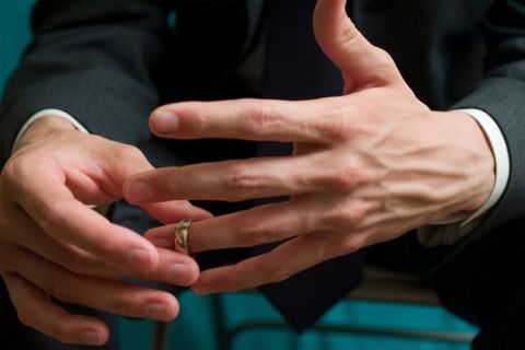 Online Dating and Monogamy